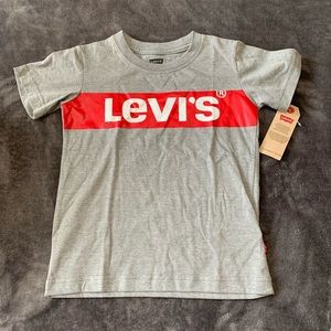 Levi’s Tee